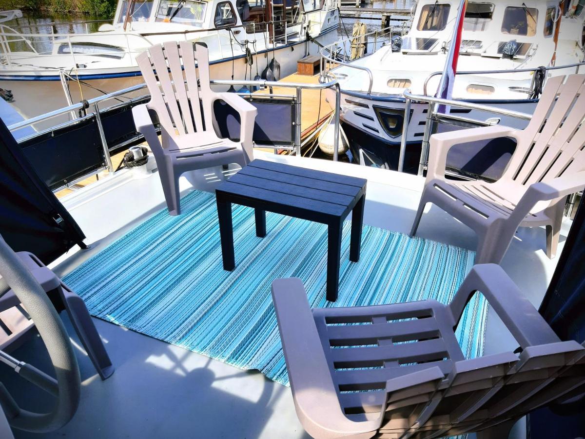 Motor Yacht Amazone Hotel Amsterdam Ngoại thất bức ảnh