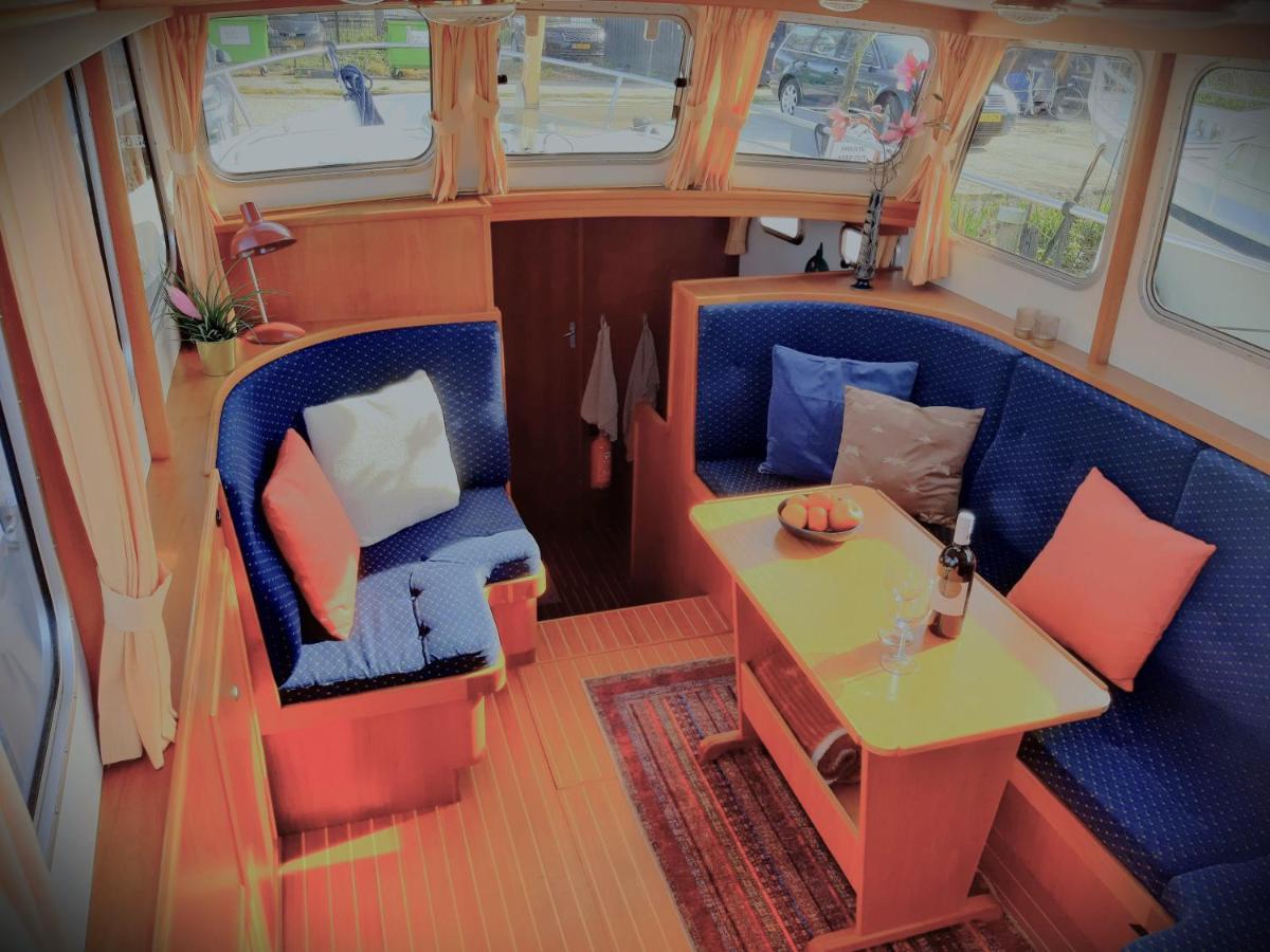 Motor Yacht Amazone Hotel Amsterdam Ngoại thất bức ảnh